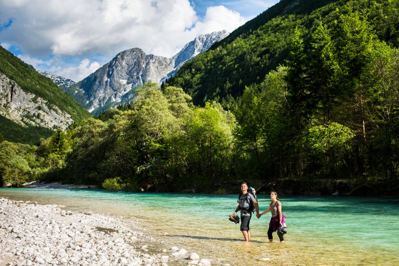 6 top destinations for summer holidays in Slovenia, Osvežitev v reki Soči, Dolina Soče, Foto: Domen Grgl