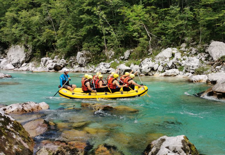 Vodne aktivnosti na reki Soči - Rafting Water activities in the river Soča - rafting